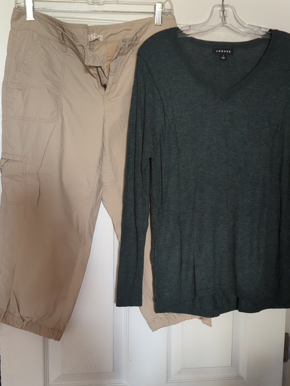 *Outfit* Trouve Long Sleeve Shirt (S) And Loft Capri Pants (8)